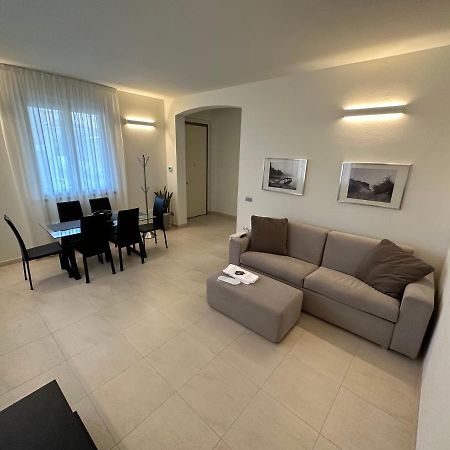Casavale Elegante Residenza 108 Mq Max 7 Persone Apartment Piacenza Bagian luar foto