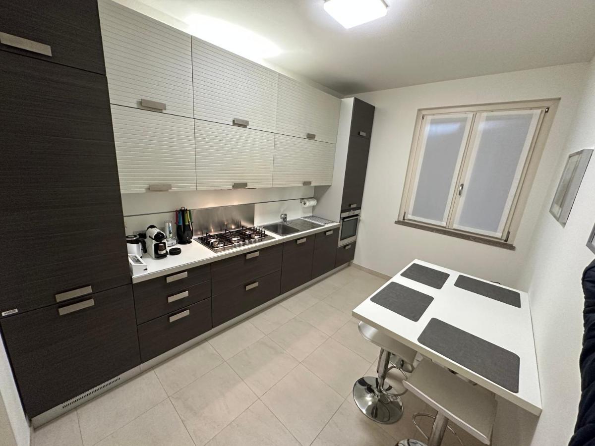 Casavale Elegante Residenza 108 Mq Max 7 Persone Apartment Piacenza Bagian luar foto