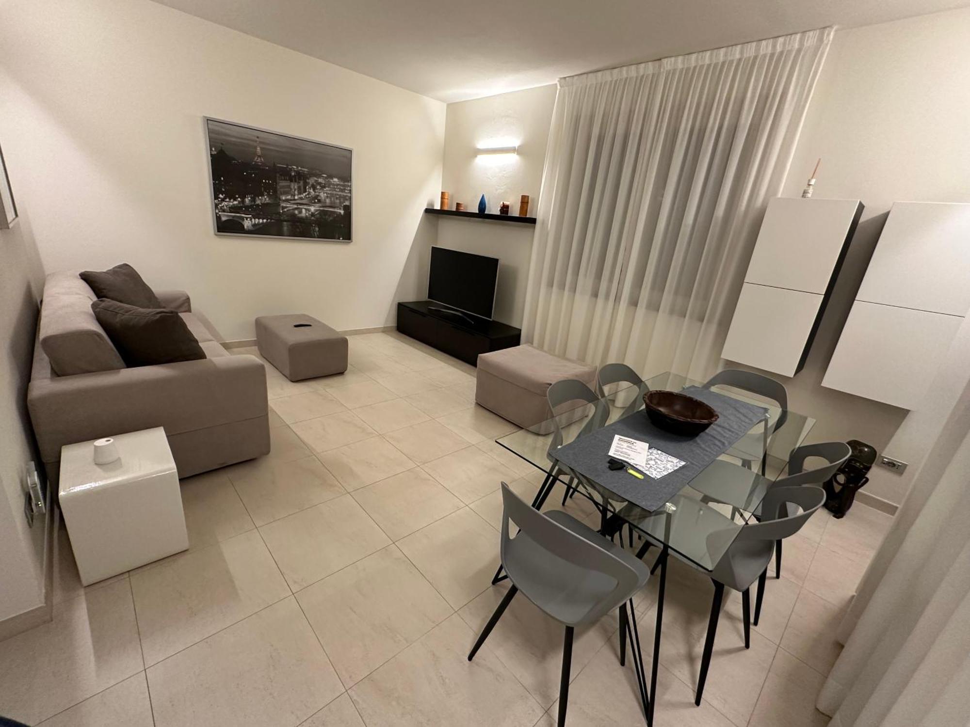Casavale Elegante Residenza 108 Mq Max 7 Persone Apartment Piacenza Bagian luar foto